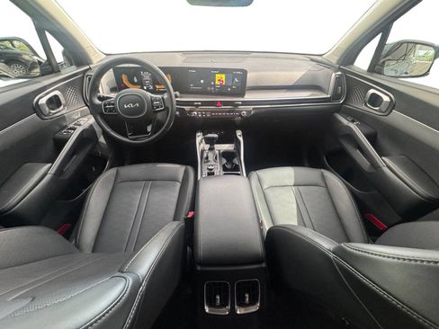 Used 2025 Kia Sorento S AWD/4WD image 11
