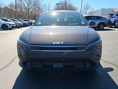 New 2026 Kia K4 LXS image 8