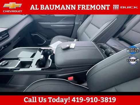 Used 2025 Buick Enclave Preferred image 22