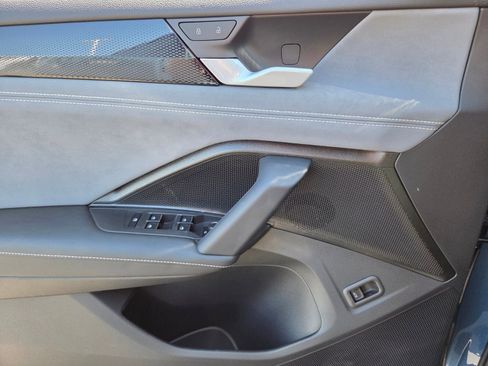 New 2026 Volkswagen Tiguan SE AWD/4WD image 10