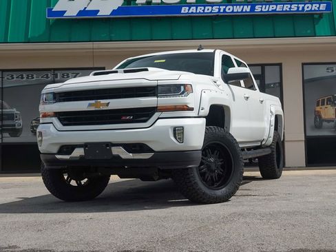 Used 2017 Chevrolet Silverado 1500 LT w/ All Star Edition AWD/4WD image 6