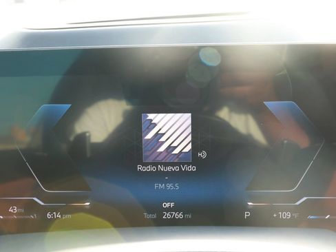 Used 2025 BMW X5 xDrive40i w/ M Sport Package AWD/4WD image 52