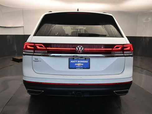 Used 2024 Volkswagen Atlas SE w/ Panoramic Sunroof Package image 10