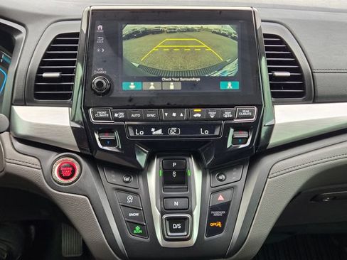 Used 2020 Honda Odyssey EX image 17