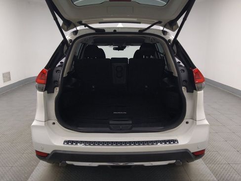Used 2020 Nissan Rogue SV AWD/4WD image 29