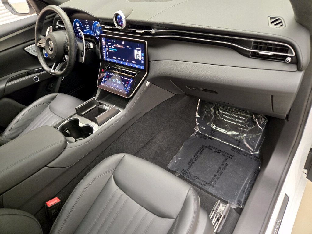 Certified 2024 Maserati Grecale GT AWD/4WD image 26