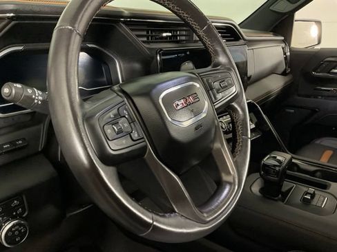 Used 2022 GMC Sierra 1500 AT4 AWD/4WD image 21