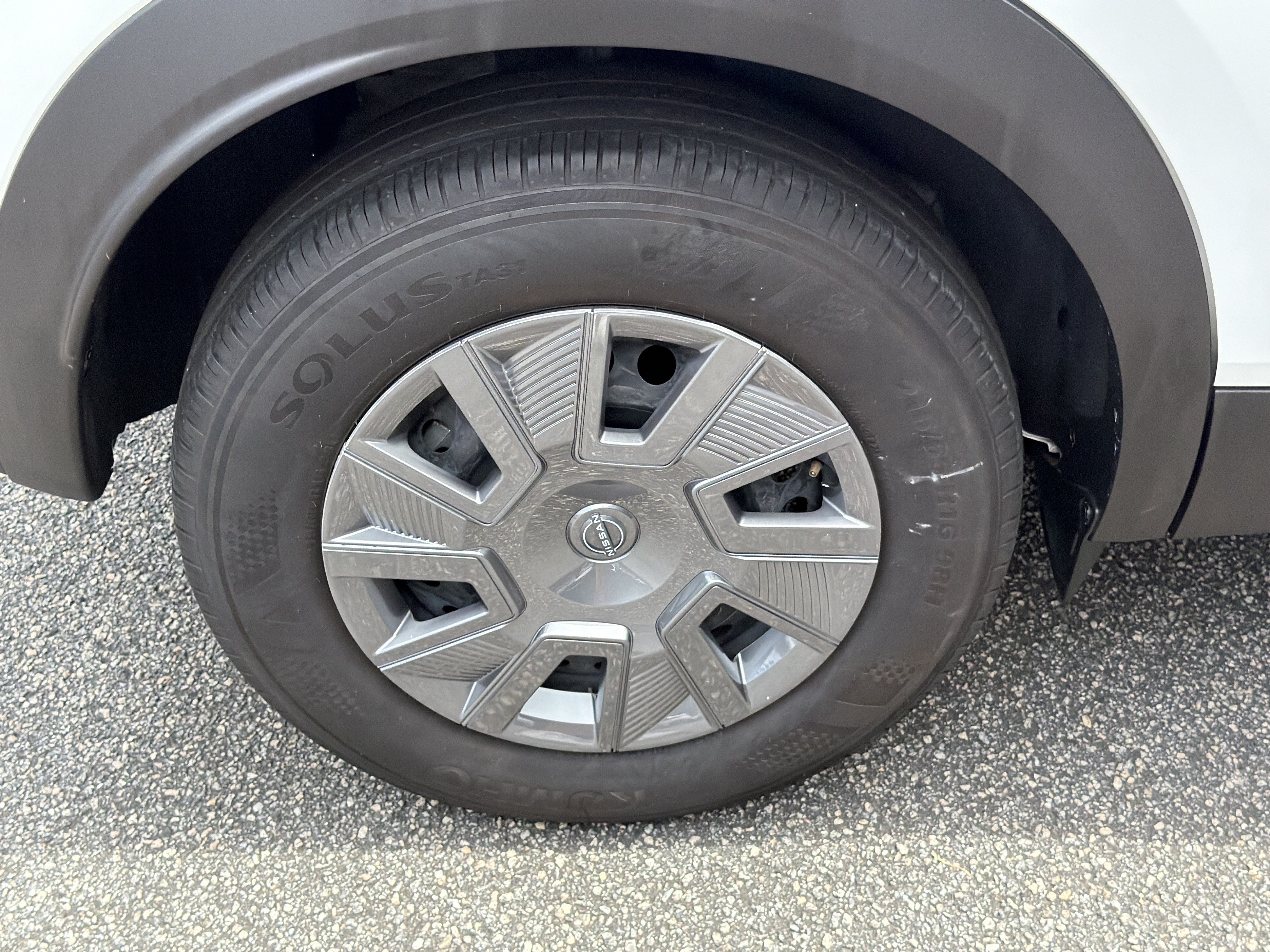 Used 2025 Nissan Kicks S FWD image 17