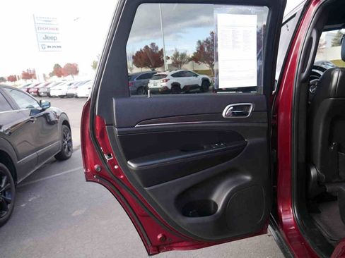 Used 2018 Jeep Grand Cherokee Limited w/ Trailer Tow Group IV image 13