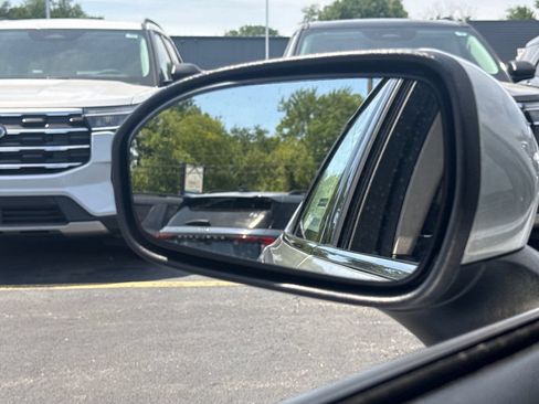 Used 2019 Ford Fusion SE FWD image 29