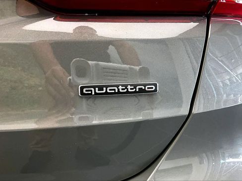Certified 2025 Audi Q3 2.0T Premium Plus w/ Premium Plus Package AWD/4WD image 10