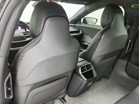 Used 2024 Lucid Air Pure RWD image 30