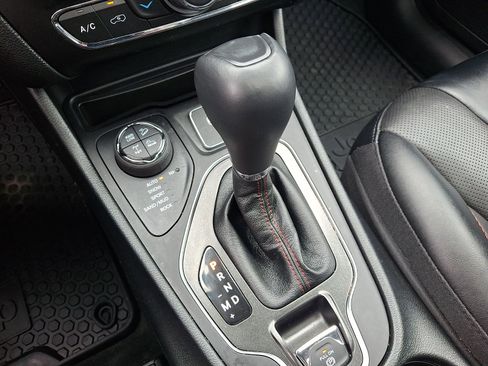 Certified 2022 Jeep Cherokee Trailhawk w/ Sun, Sound & Nav Group image 15