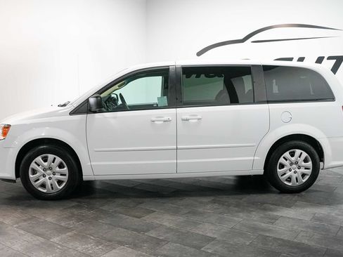 Used 2017 Dodge Grand Caravan SE w/ Power Window Group FWD image 3