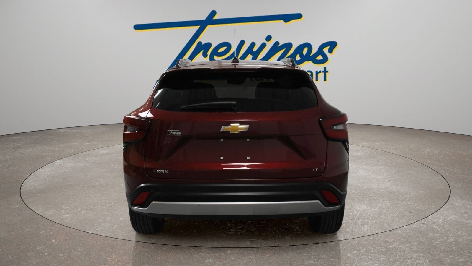 Used 2025 Chevrolet Trax LT FWD image 9