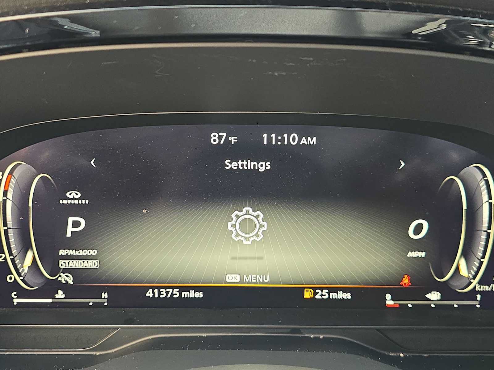 Used 2023 INFINITI QX60 Luxe w/ Performance Audio Package FWD image 23