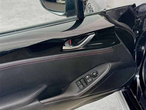 Used 2016 MAZDA MX-5 Miata Club w/ Brembo/BBS Package image 16