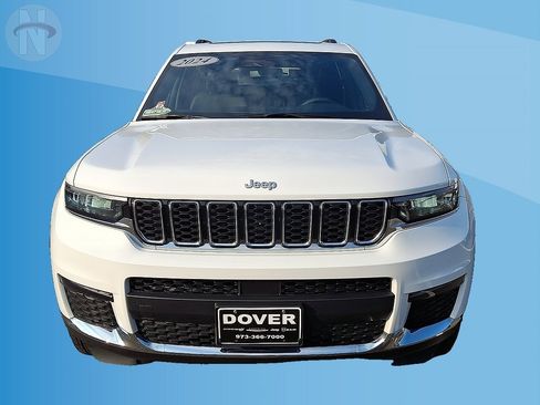 Certified 2024 Jeep Grand Cherokee L Limited AWD/4WD image 21