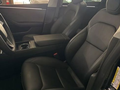 Used 2024 Tesla Model 3 Standard Range image 5