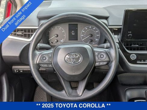 Used 2025 Toyota Corolla LE image 19