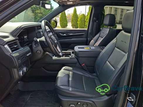 Used 2022 GMC Yukon Denali AWD/4WD image 14