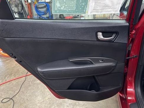 Used 2018 Kia Optima S FWD image 21