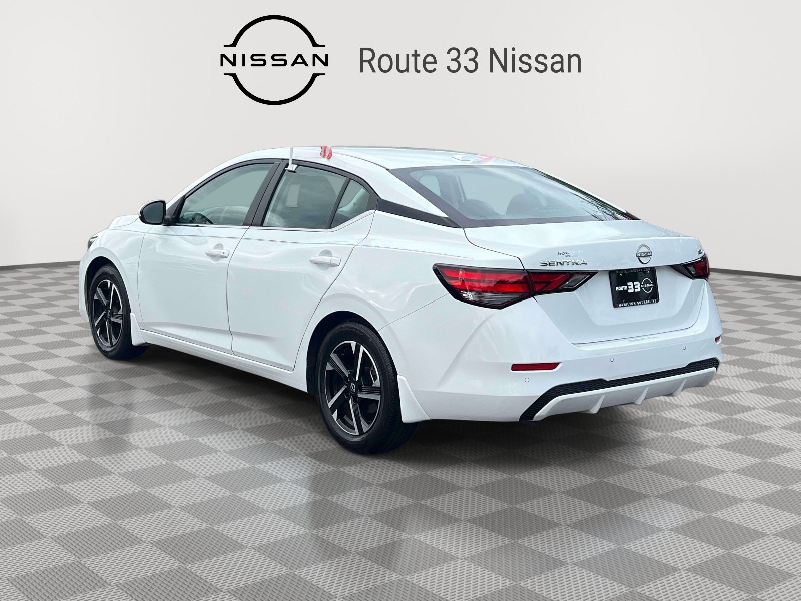 Used 2024 Nissan Sentra SV FWD image 3