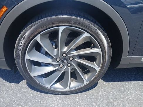 Used 2023 Lincoln Nautilus Reserve w/ Equipment Group 202A AWD/4WD image 2