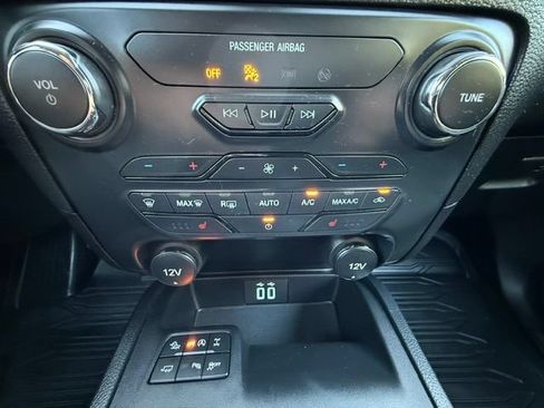 Certified 2022 Ford Ranger Lariat w/ Tremor Off-Road Package AWD/4WD image 23