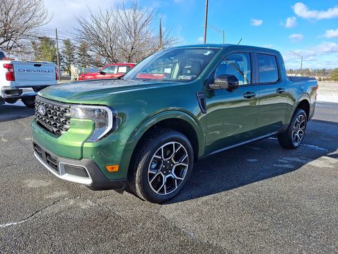 Used 2025 Ford Maverick Lariat w/ 4K Tow Package image 3