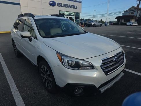 Used 2017 Subaru Outback 2.5i Limited AWD/4WD image 2