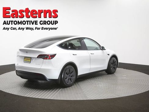 Used 2021 Tesla Model Y Long Range AWD/4WD image 36