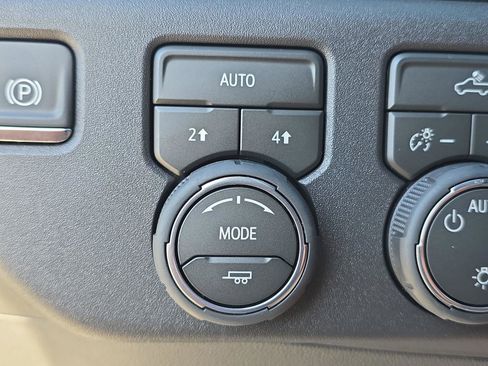 New 2026 Chevrolet Silverado 1500 LT w/ Convenience Package II image 31