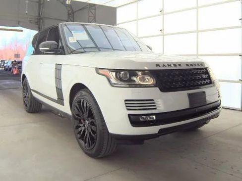 Used 2016 Land Rover Range Rover Supercharged image 4