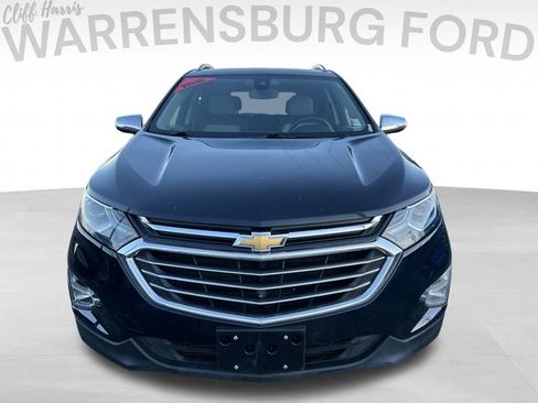 Used 2020 Chevrolet Equinox Premier image 2