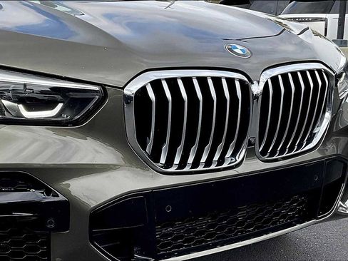Used 2022 BMW X5 xDrive40i w/ M Sport Package image 33