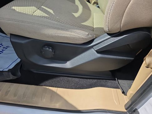 Used 2018 Ford F150 XLT image 13