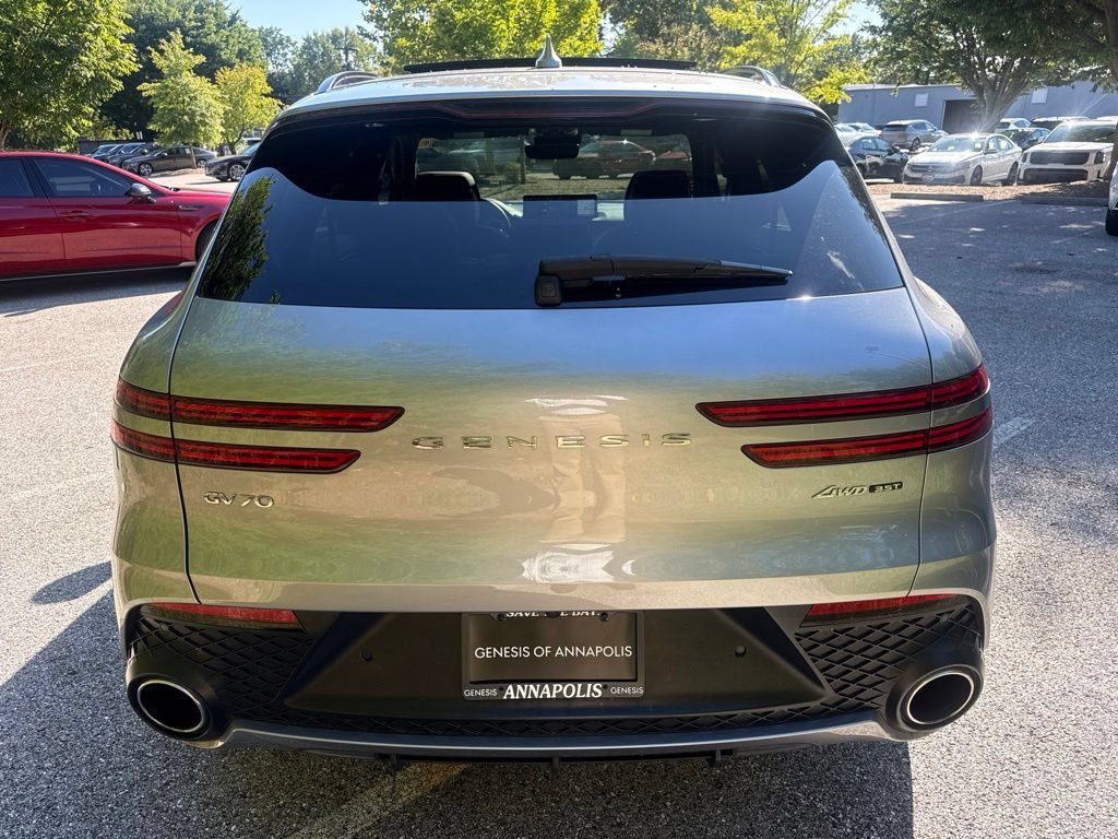 Used 2024 Genesis GV70 3.5T Sport w/ Sport Prestige Package AWD/4WD image 9