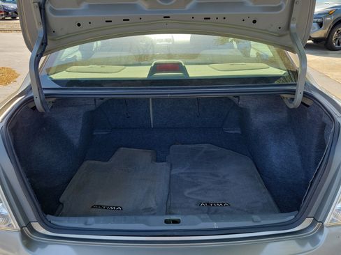 Used 2003 Nissan Altima 2.5 S image 10