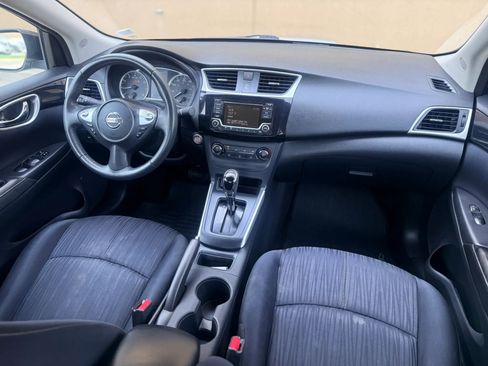 Used 2017 Nissan Sentra SV image 2