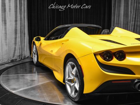 Used 2023 Ferrari F8 Tributo RWD image 40