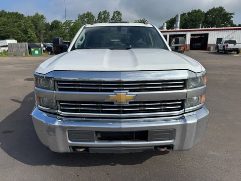 Used 2017 Chevrolet Silverado 2500 W/T w/ WT Convenience Package AWD/4WD image 8