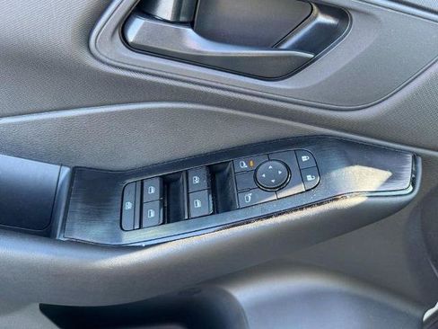 Certified 2025 Nissan Rogue S FWD image 15