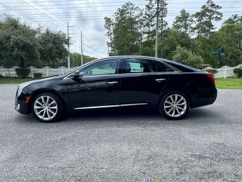 Used 2017 Cadillac XTS Luxury FWD image 3