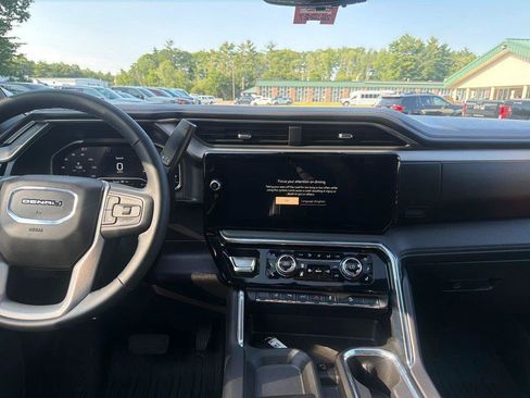 Certified 2025 GMC Sierra 2500 Denali w/ Technology Package AWD/4WD image 28