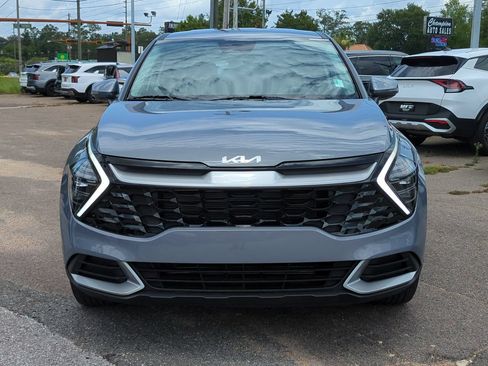 Certified 2024 Kia Sportage EX FWD image 9
