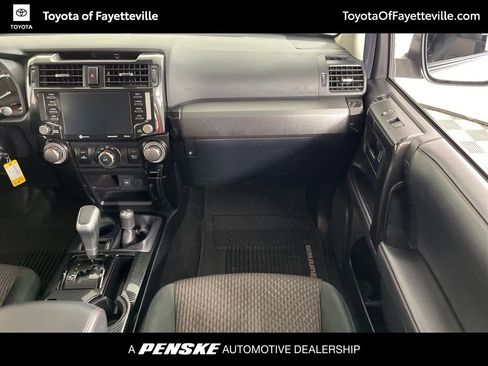 Used 2020 Toyota 4Runner TRD Off-Road image 17