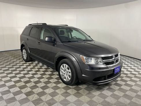 Used 2018 Dodge Journey SE w/ Connectivity Group FWD image 24
