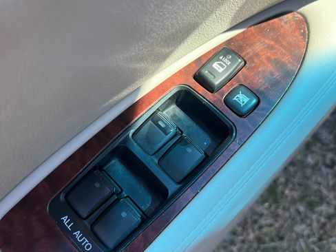 Used 2011 Toyota Avalon image 28