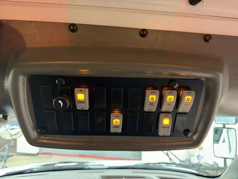 Used 2019 Chevrolet Express 3500 w/ School Bus Package image 52